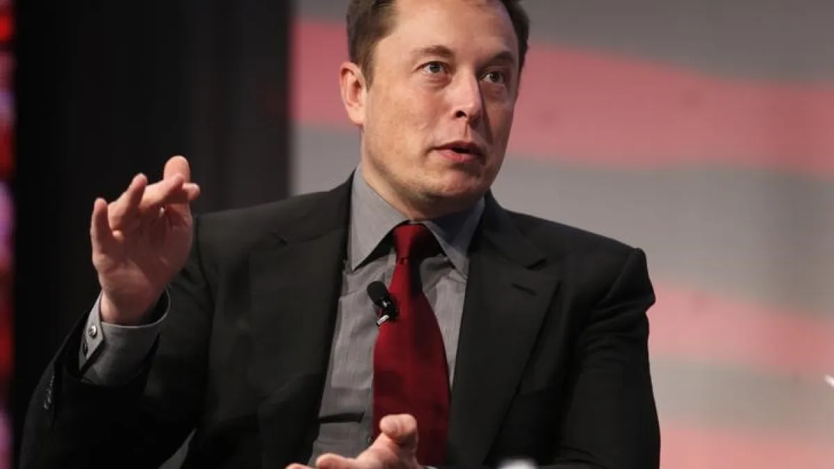 Tesla Motors CEO Elon Musk talks at the Automotive World News Congress at the Renaissance Center in Detroit, Michigan, January 13, 2015. REUTERS/Rebecca Cook Tesla Motors CEO Elon Musk talks at the Automotive World News Congress at the Renaissance Center in Detroit, Michigan, January 13, 2015. REUTERS/Rebecca Cook
