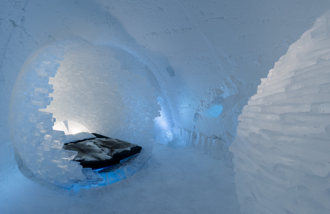 ICEHOTEL (Jukkasjarvi, Sweden)