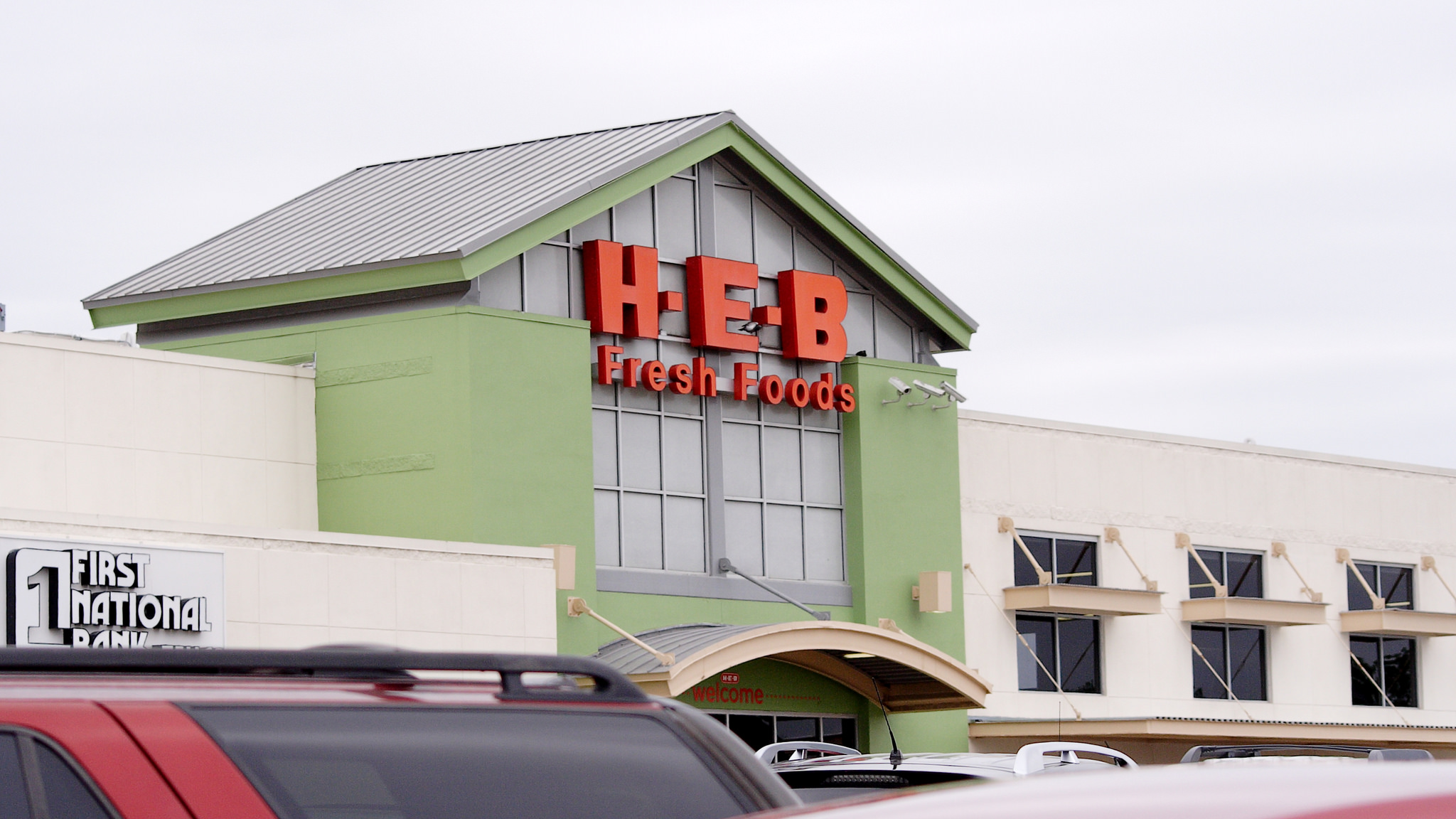 3) H-E-B