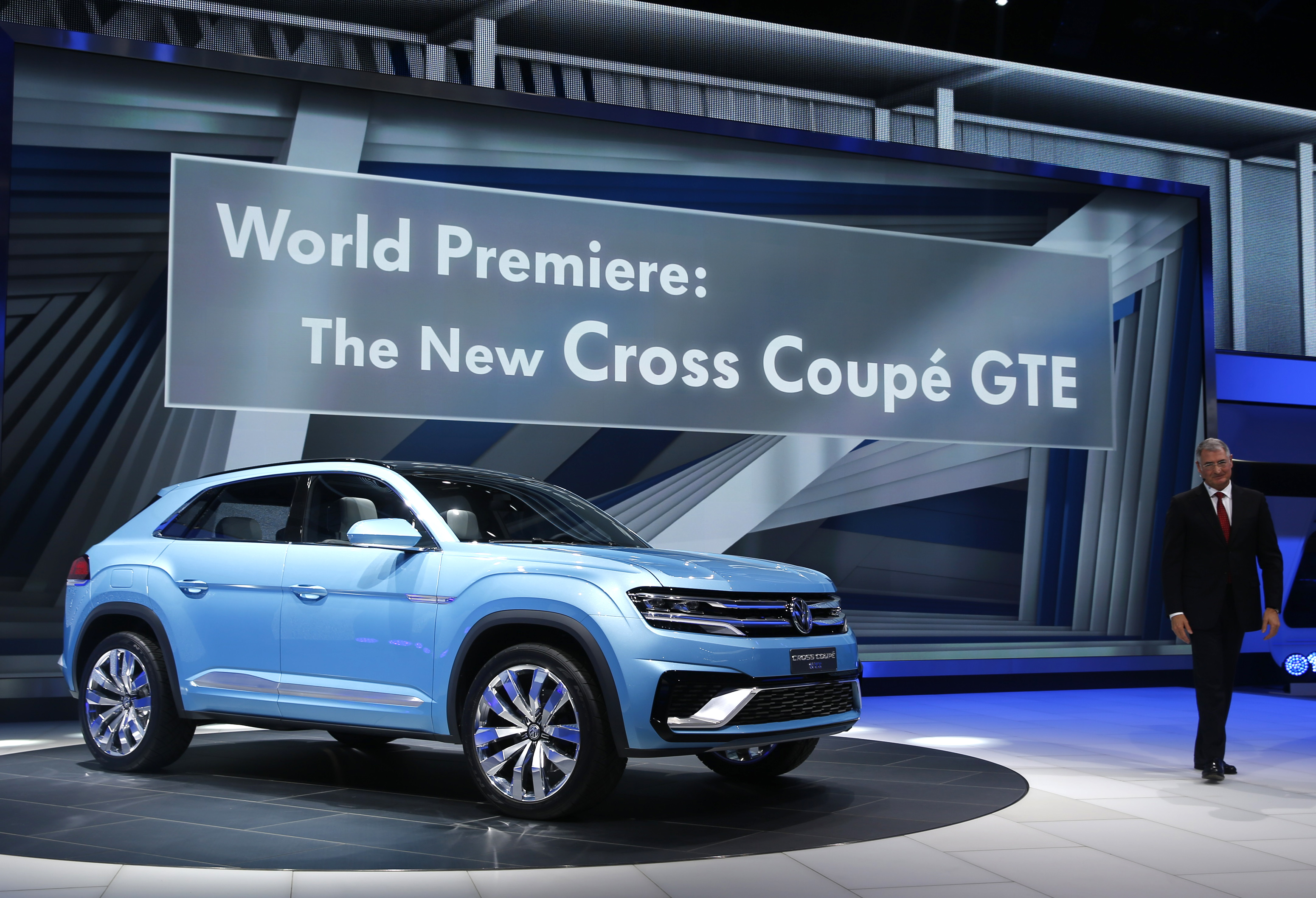 Volkswagen Cross Coupe GTE Concept