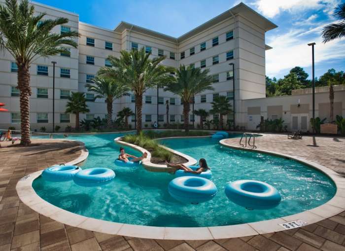 Osprey Fountains at The University of North Florida – Jacksonville, FL