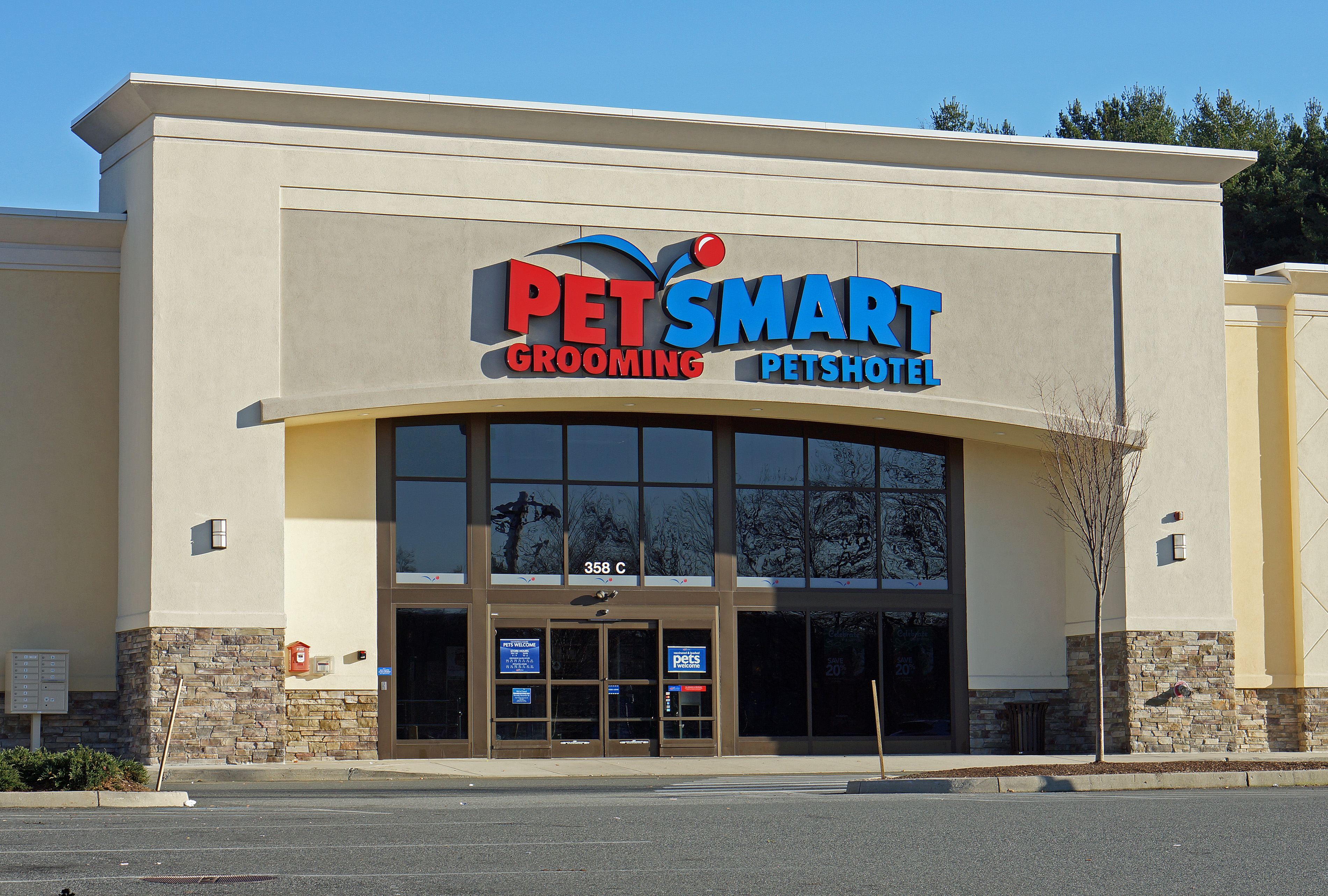 6) PetSmart