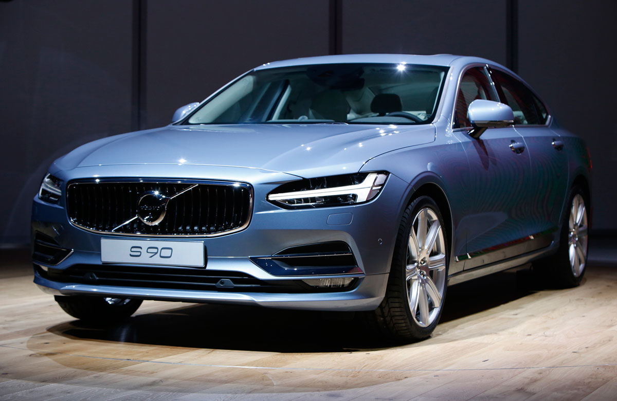 A 2016 Volvo S90