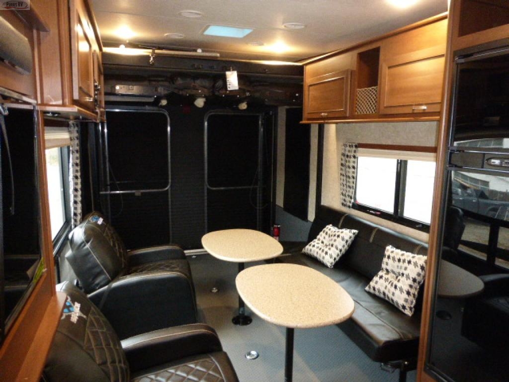 The Highland Ridge Highlander Fifth Wheel