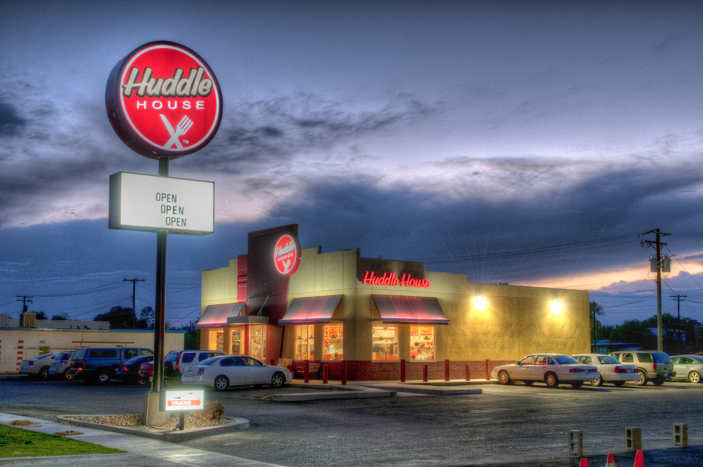 4. Huddle House