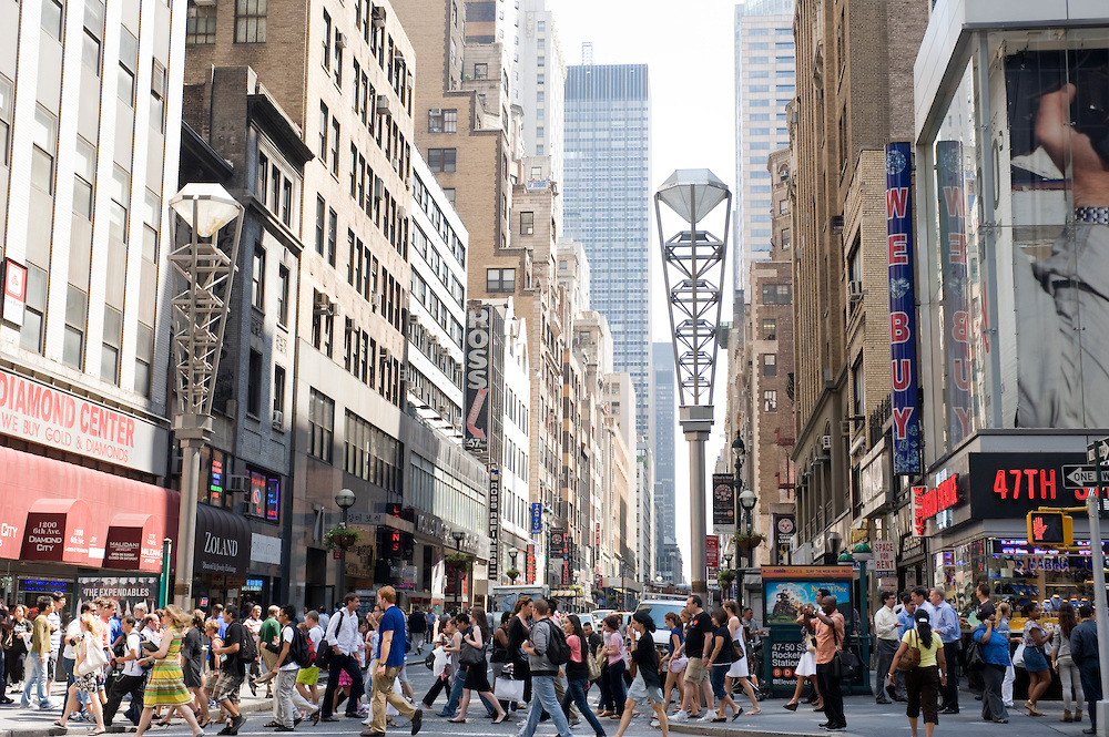 3. Lower 5th Avenue (42nd Street to 49th Street) in New York