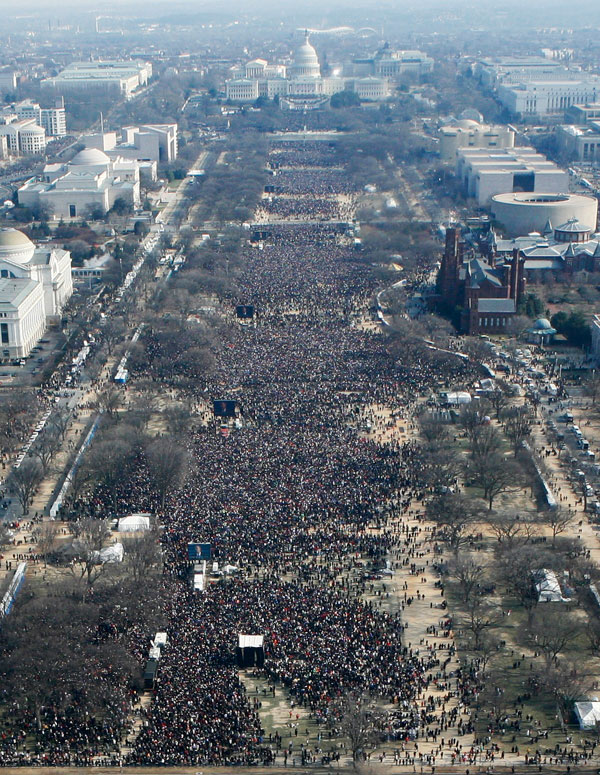 		<p>Tens of thousands gather on the National Mall during the U.S. Presidential Inauguration ceremony in Washington January 20, 2009. U.S. President Barack Obama became first African-American to be elected to the office of President in the history of the 