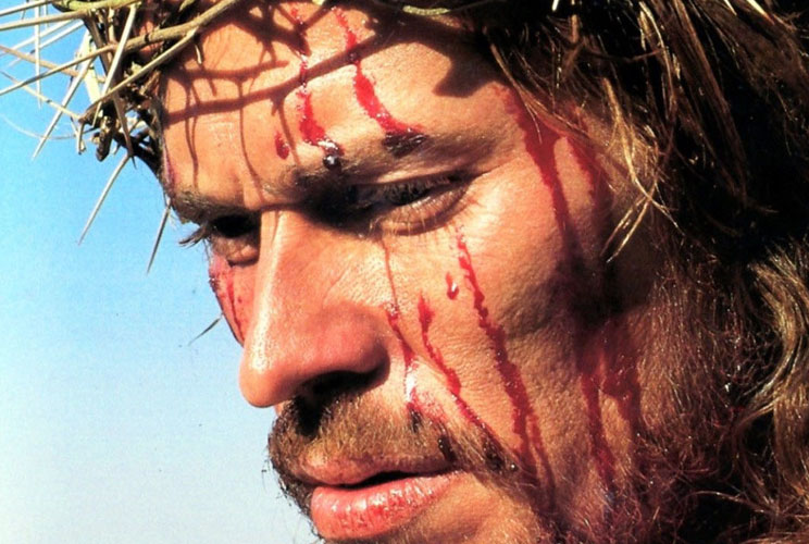 <strong>Gross: $8.5 Million (U.S.)</strong><br /><br />Religion has always been an area that Hollywood has been reluctant to tread upon, but when America's greatest living director tried his hand at an unconventional take on the life of Christ, Universal 