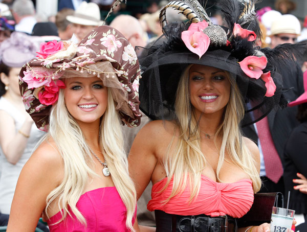 		<p>Race fans wear elaborate hats prior to the Kentucky Derby at Churchill Downs in Louisville, Kentucky, May 7, 2011.  </p>