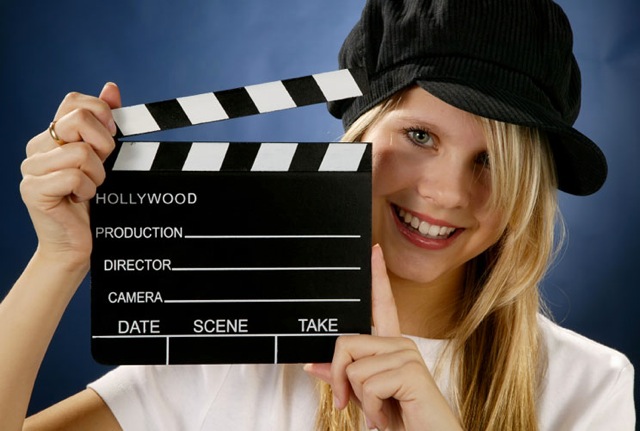 This exciting <a href="http://www.internaldrive.com/courses-programs/digital-video-courses/" target="_blank">introductory filmmaking course</a> allows campers to shoot a movie with pro-level cameras, edit, finalize and take home a professional DVD.<p>Pric