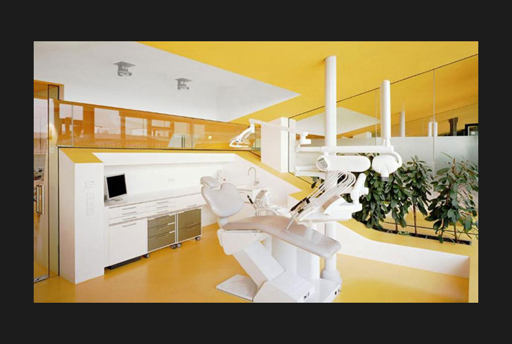 <a href="http://www.ku64.de/index.html" target="_blank" style="text-decoration: underlined; font-weight:bold; font-family: Verdana">Dr. Ziegler’s</a> futuristic 10,118 square-foot cosmetic dentistry office in Berlin, Germany, was inspired by a beach dune 