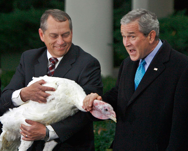 		<p class="p1">U.S. President George W. Bush is excited to pat 'Flyer' after pardoning the turkey before the Thanksgiving holiday in the Rose Garden of the White House November 22, 2006. Holding the bird is Lynn Nutt, of Springfield, Missouri. </p>