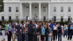 Tourists flock to the White House as government shutdown looms