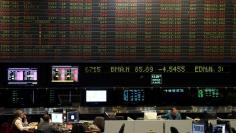 Traders work on the floor of the Buenos Aires Stock Exchange in Buenos Aires' financial district, Argentina, June 21, 2017. REUTERS/Marcos Brindicci