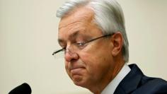 Wells Fargo CEO John Stumpf testifies before the House Financial Services Committee on Capitol Hill  in Washington, DC, U.S. September 29, 2016. REUTERS/Gary Cameron 