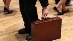 U.S. jobless claims fall to lowest level in 14 years
