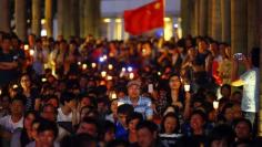 Anti-Occupy mob roughs up Hong Kong journalists
