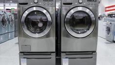 Capital spending softens, but consumer confidence rises