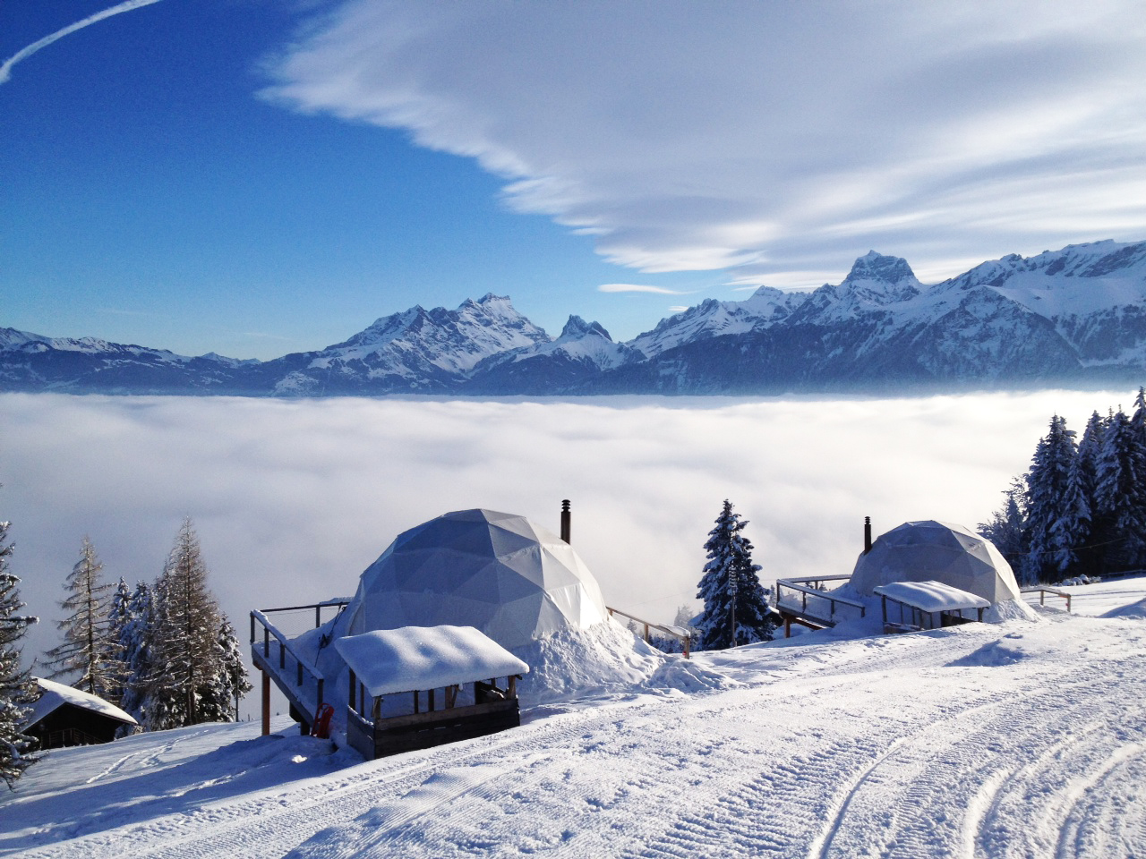 WhitePod (Betraye, Switzerland)