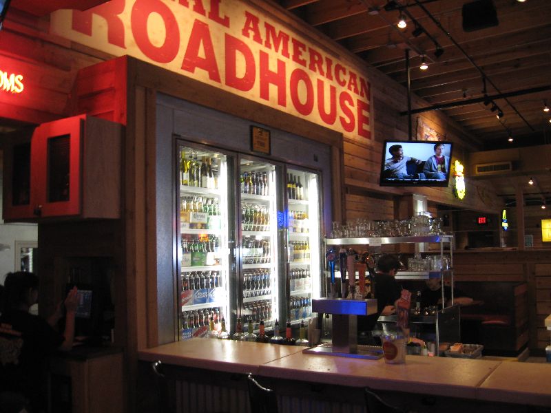 2. Logan’s Roadhouse