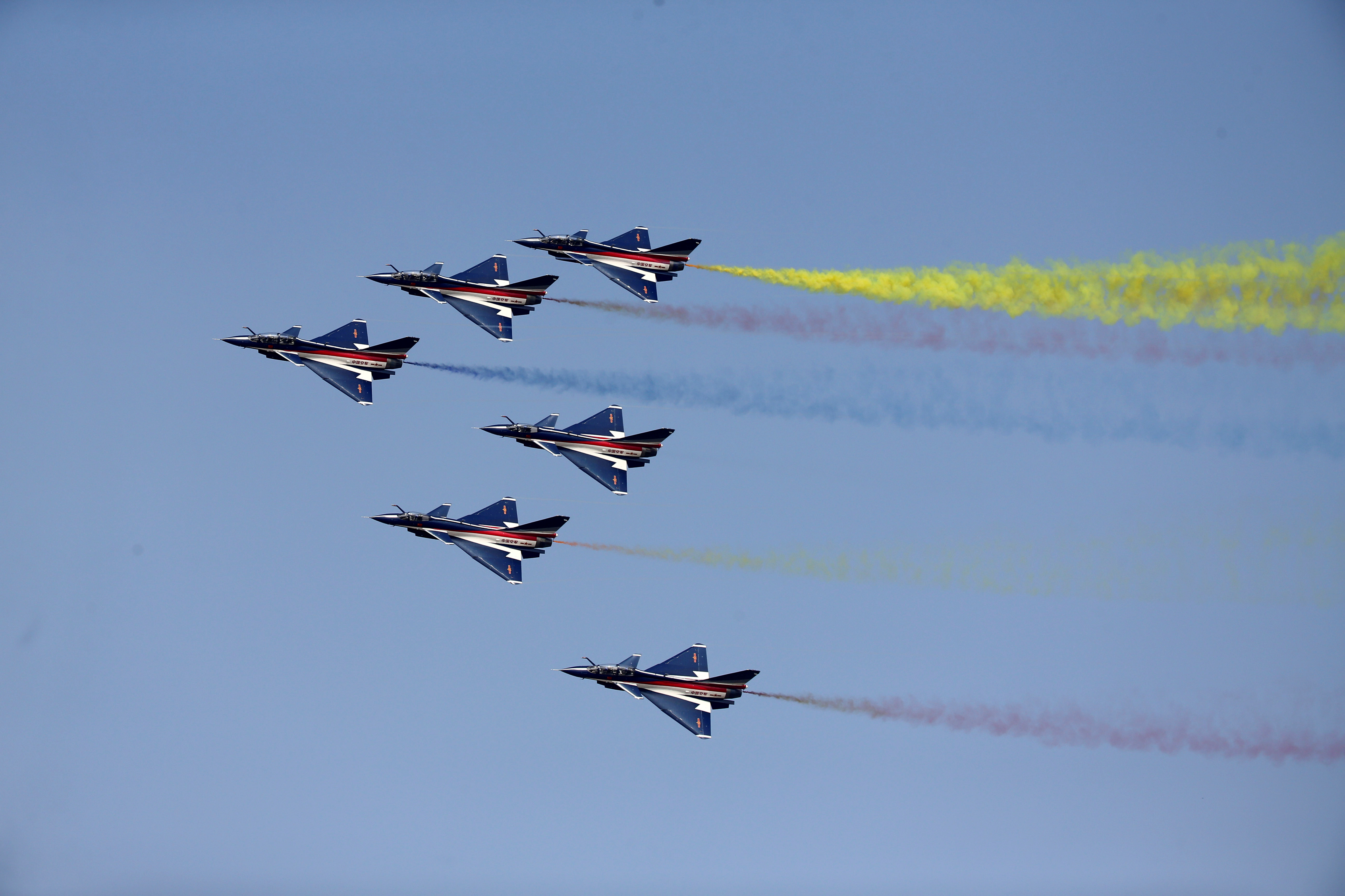 Воздушное увеличение. J-10 Airshow. Air show. 20. Airshow China. Вело истребители Литвы и Эстонии.