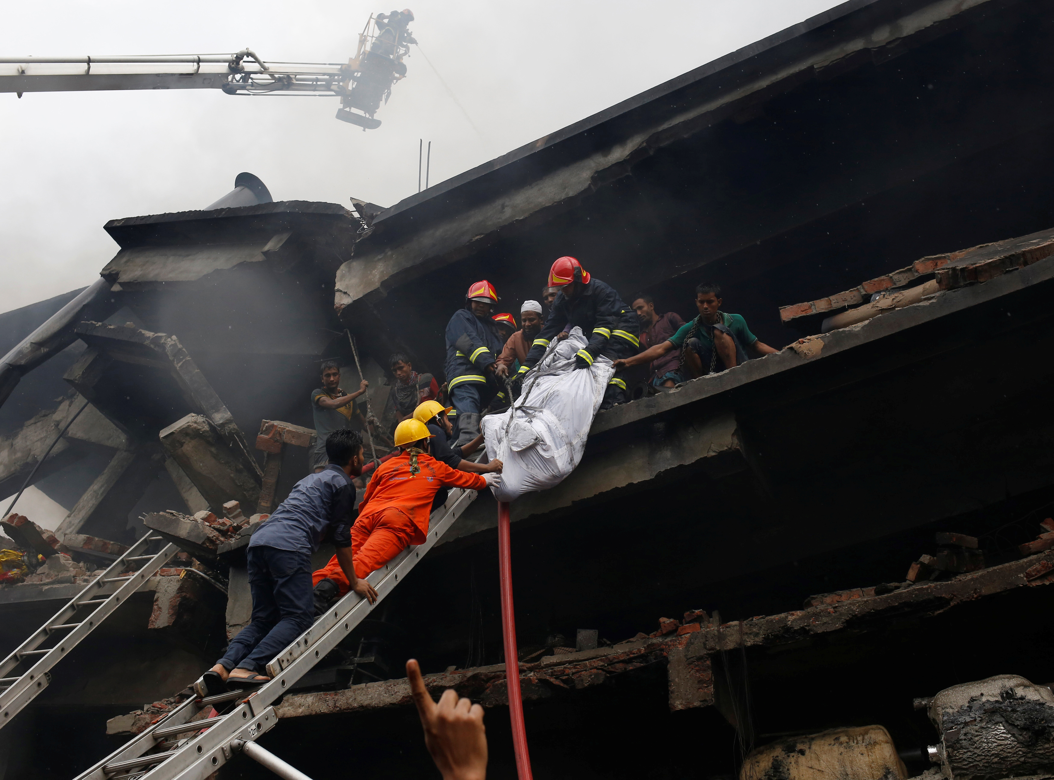 Search Begins After Bangladesh Factory Fire Death Toll Rises The Fiscal Times 8093