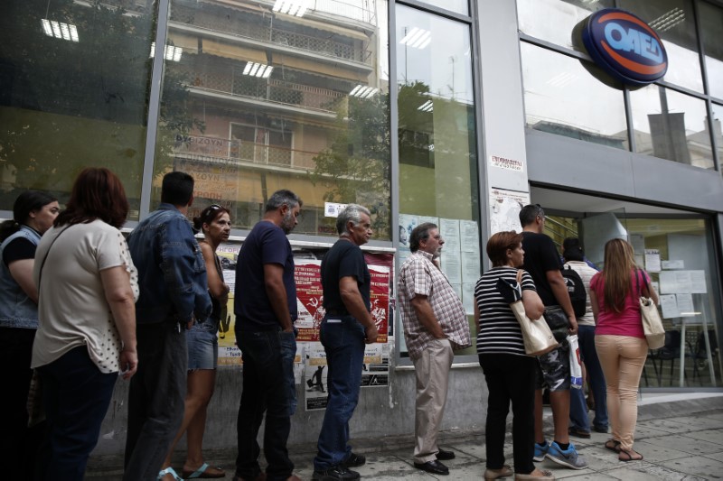 Greek unemployment drops to 25.5 percent in third quarter The Fiscal