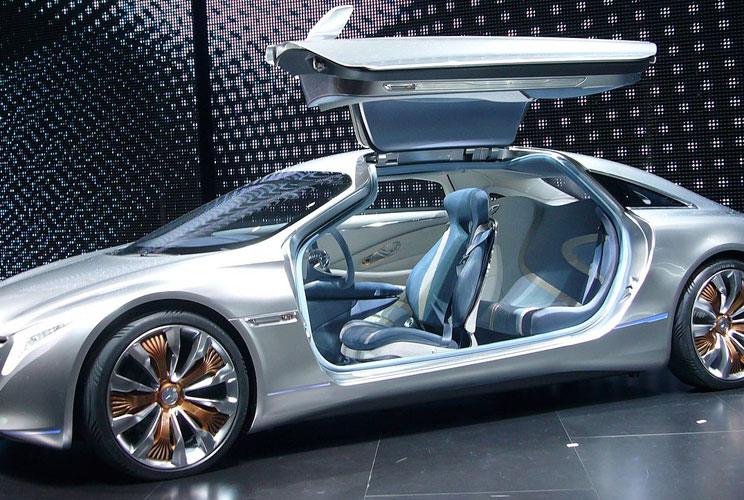 This car, which Mercedes says is intended to give the public a look at a car of 2025, uses fuel cell technology and runs on hydrogen, which has a far greater range than electric vehicles. Mercedes says it can go as far as 621 miles on a tank of hydrogen, 