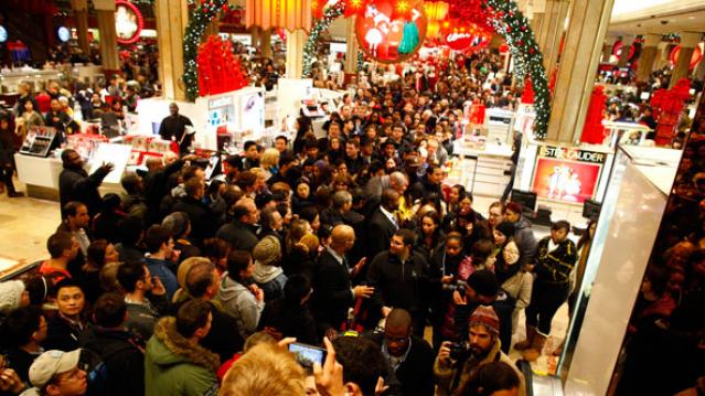 Westfarms Mall sees crowds of shoppers on Black Friday