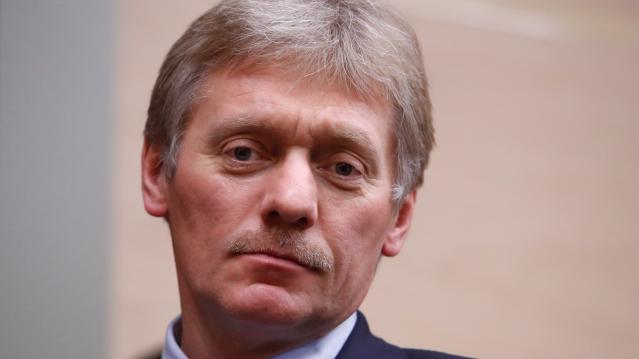Kremlin spokesman Dmitry Peskov arrives for the meeting with officials of Rostec high-technology state corporation at the Novo-Ogaryovo state residence outside Moscow, Russia December 7, 2017. REUTERS/Sergei Karpukhin