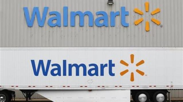 Wal-Mart sues Visa for $5 billion over card swipe fees