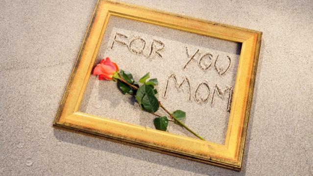 How much more Americans spend on Valentine’s Day compared to &lt;a href=&quot;http://www.thefiscaltimes.com/Articles/2010/05/07/The-Value-of-Celebrating-Mom.aspx#page1&quot; target=&quot;_blank&quot;&gt;Mother’s Day&lt;/a&gt;.