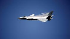 China unveils its J-20 stealth fighter on an air show in Zhuhai