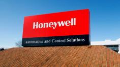 FILE PHOTO -  A view of the corporate sign outside the Honeywell International Automation and Control Solutions manufacturing plant in Golden Valley, Minnesota, U.S. on January 28, 2010.   REUTERS/Eric Miller/File Photo 