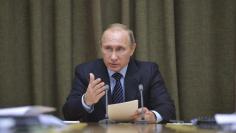 Putin chairs a meeting in Sochi