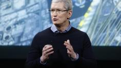 Presidente-executivo da Apple, Tim Cook, fala em evento na sede da empresa, na Califórnia