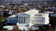 FILE PHOTO: The U.S. Supreme Court building in Washington, DC, U.S. on November 15, 2016.  REUTERS/Carlos Barria/File Photo