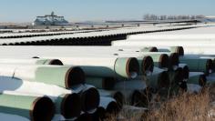 A depot used to store pipes for Transcanada Corp's planned Keystone XL oil pipeline is seen in Gascoyne, North Dakota November 14, 2014.  REUTERS/Andrew Cullen   