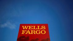 FILE PHOTO: A Wells Fargo branch is seen in the Chicago suburb of Evanston, Illinois, U.S. February 10, 2015. REUTERS/Jim Young/File Photo 