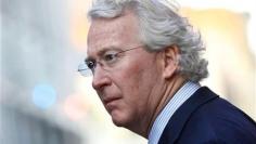 Chesapeake to replace McClendon as chairman