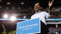 Obama leads Romney, helped by independents