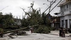 Tropical cyclone Sandy regains hurricane strength