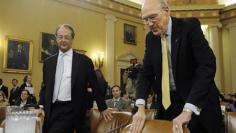 Simpson, Bowles propose $2.4 trillion U.S. deficit reduction