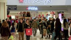 Discounts slam U.S. retailers' holiday season profits